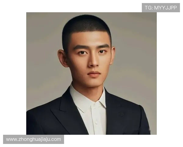 剪寸头的足球明星们如何用独特发型展现个性与风格