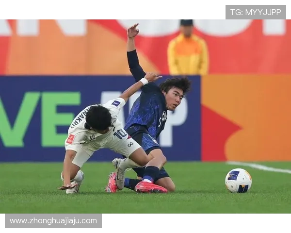 足球巨星告别绿茵场泪洒赛场回忆往昔荣耀与奋斗历程 足球巨星告别绿茵场泪洒赛场回忆往昔荣耀与奋斗历程