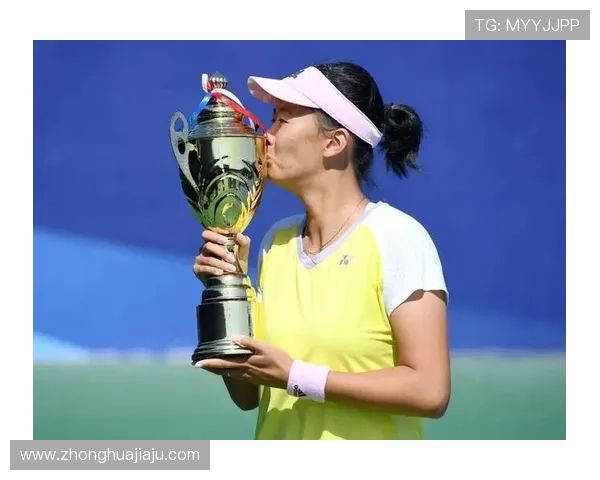 对话杨芳:回顾她的网球生涯与成长历程的精彩瞬间