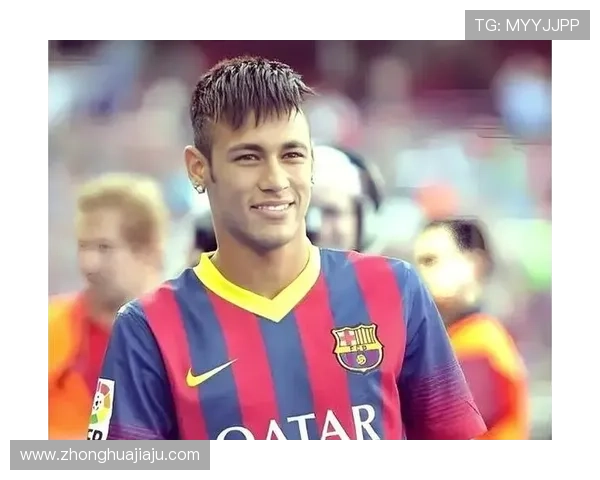 两米二足球明星的传奇之路与辉煌成就揭秘